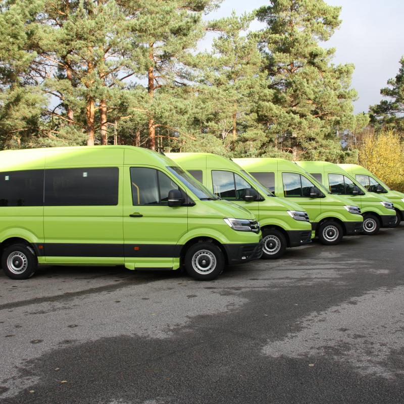 Conversion of electrical Volkswagen Crafter to minibus