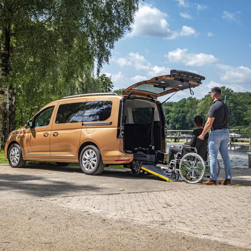 Volkswagen Caddy Maxi Wheelchair accessible